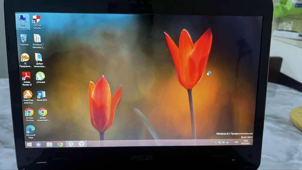 Ноутбук ASUS