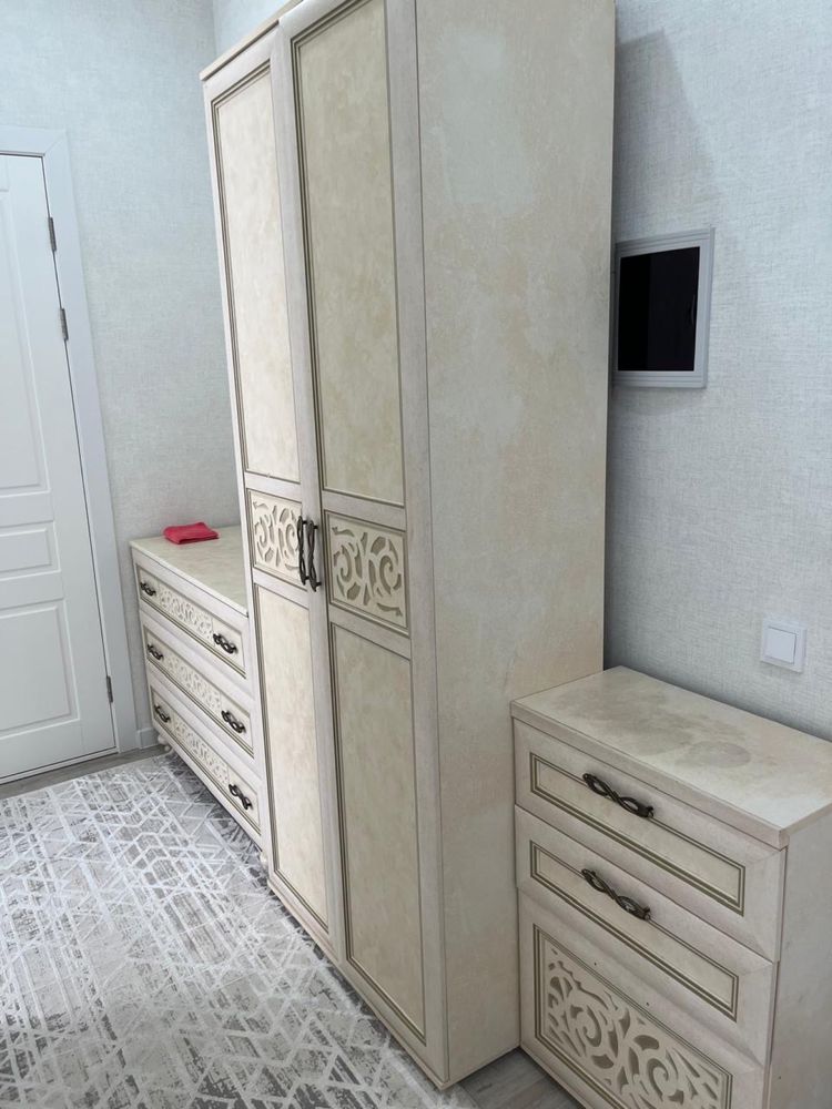 продам шкаф для прихожей