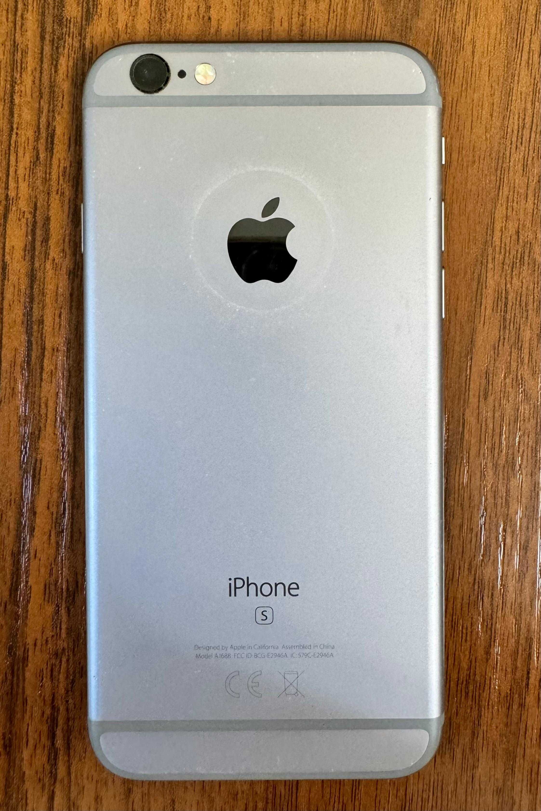 iPhone 6s, память 32 ГБ.