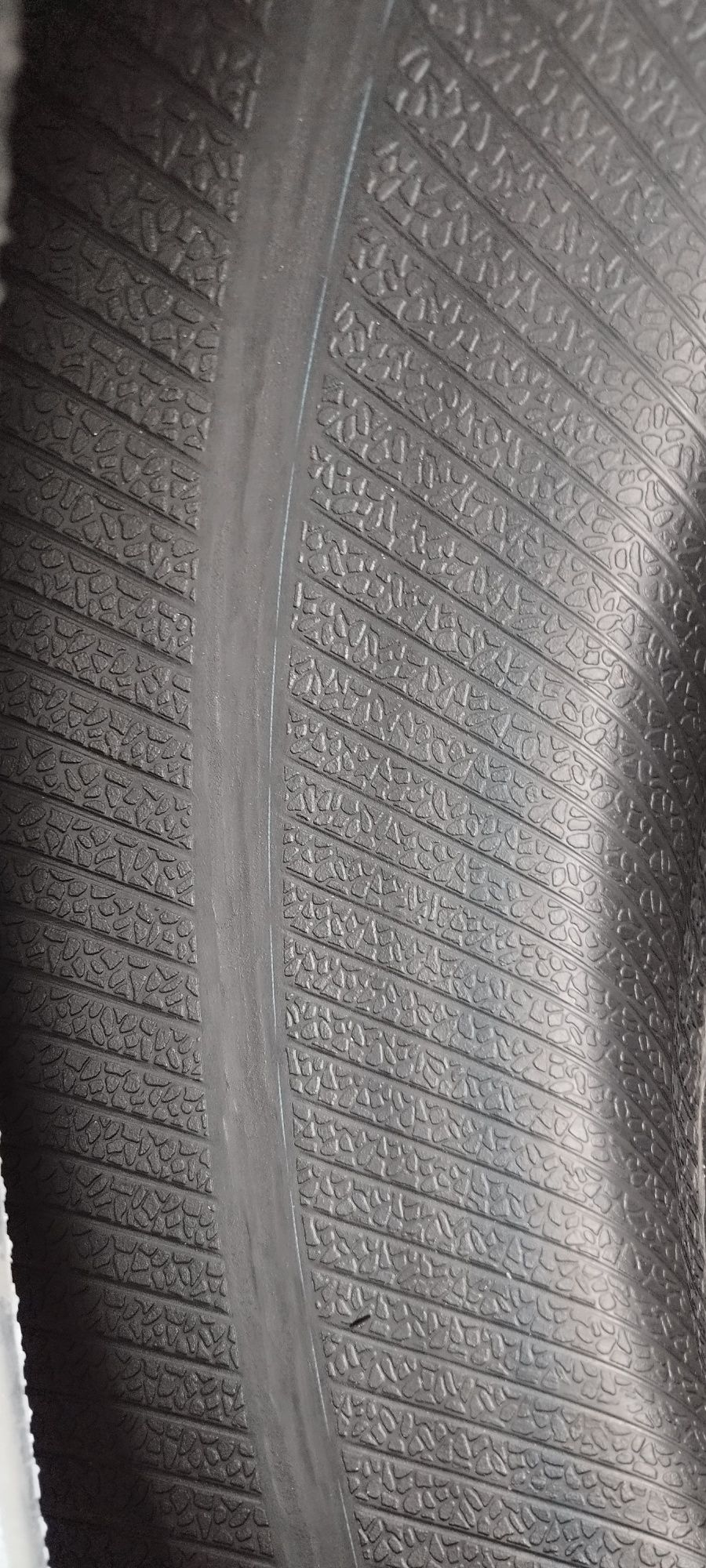 Продам летние шины 215/55/18