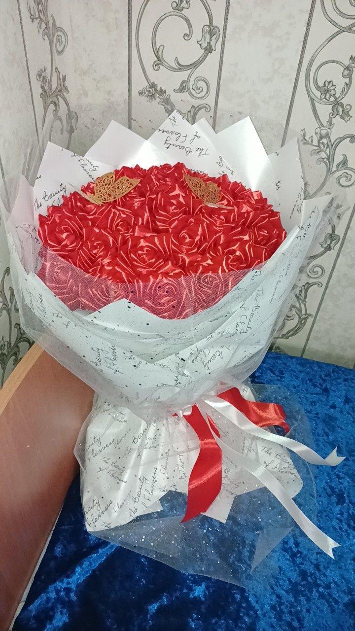 Букеты из атласных лент