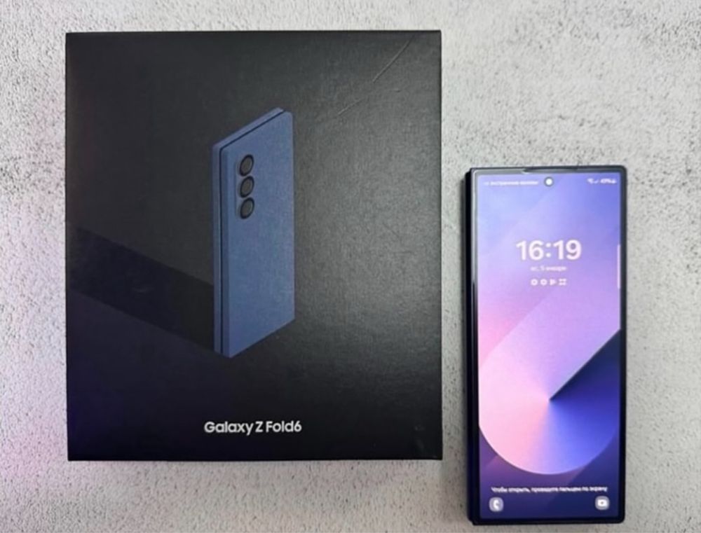 Samsung Z Fold 6 256gb в новом состоянии ,на гарантии