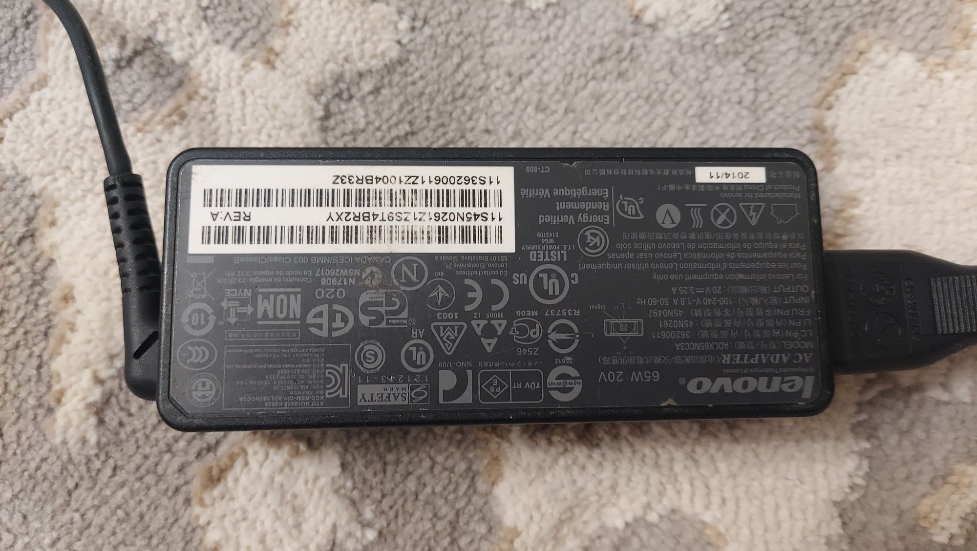 Lenovo IntelR) Core(tm)i5-4210U CpU  1.70GHz 240GHz