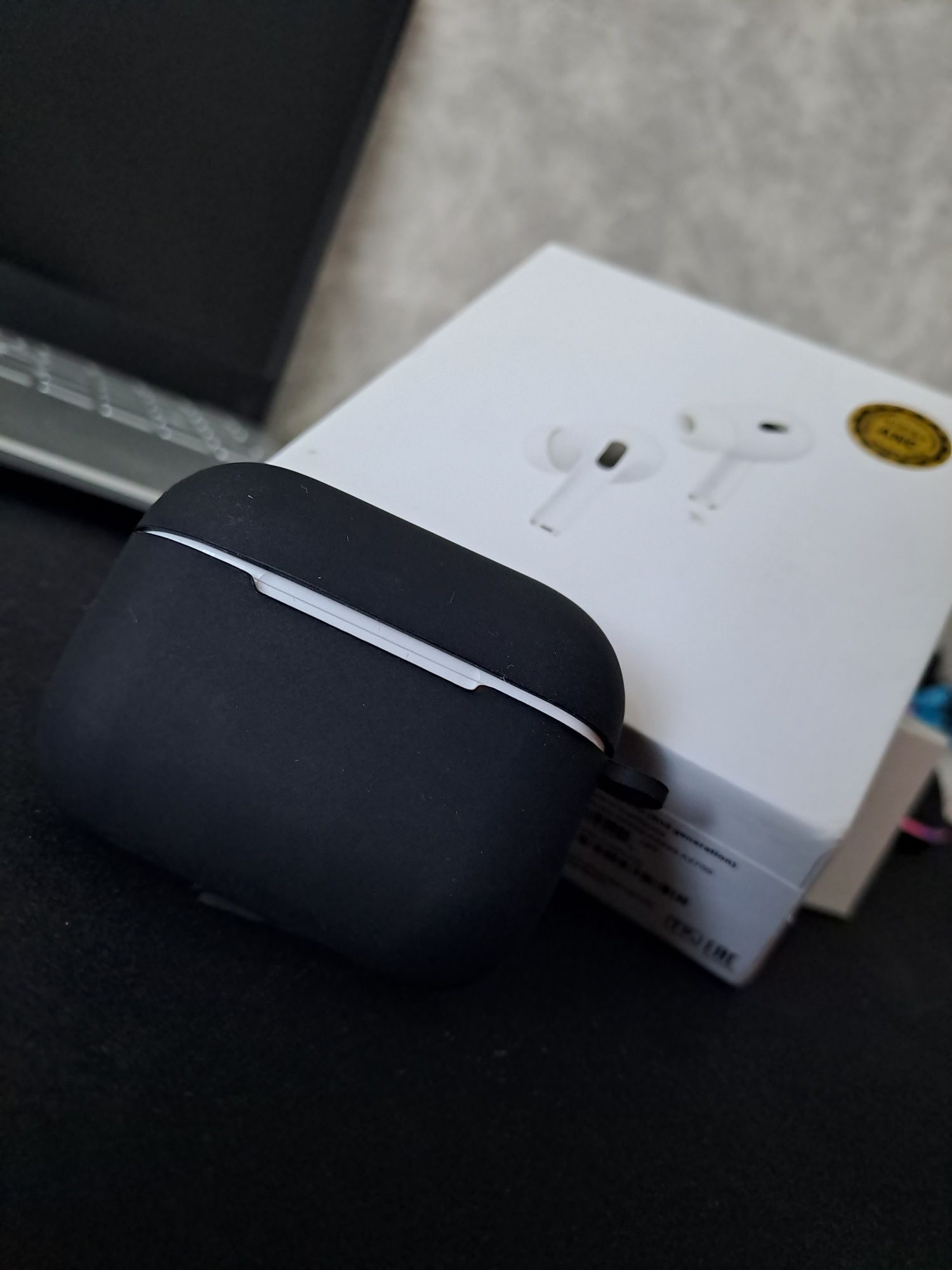 Продаю AirPods Pro 2