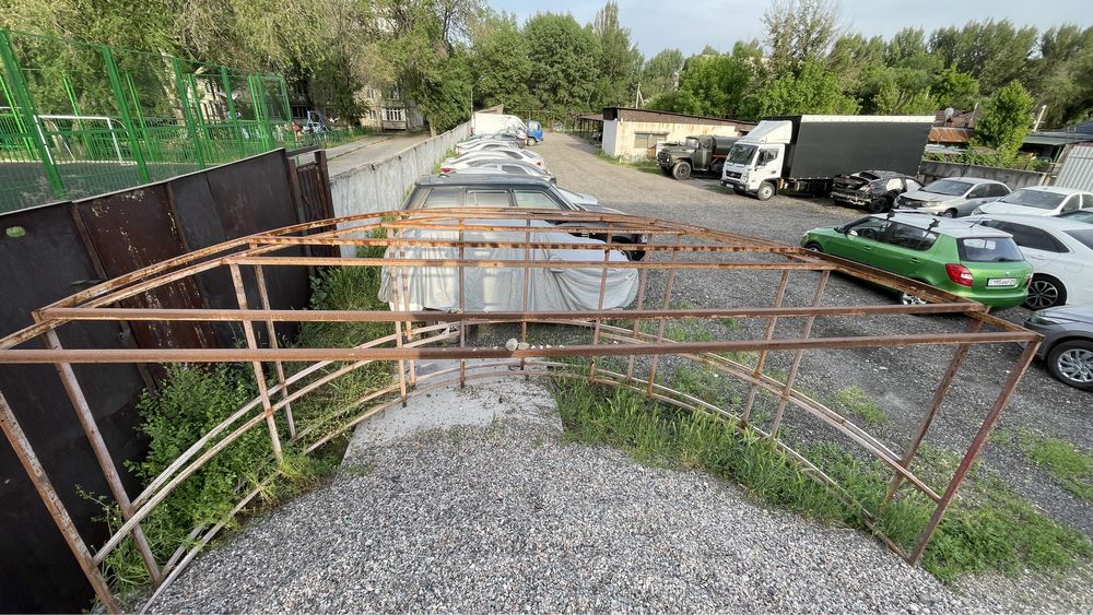 Продам Юрту диаметр 5 метров высота стен 1.90 с полом с кашмои