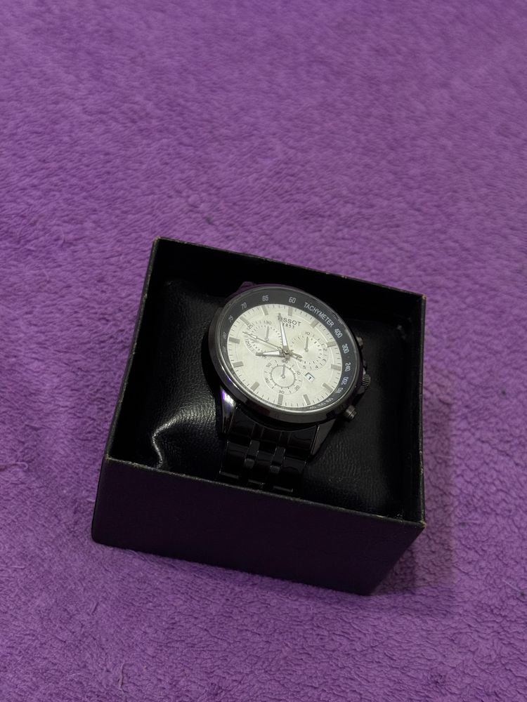 Продам наручные часы TISSOT