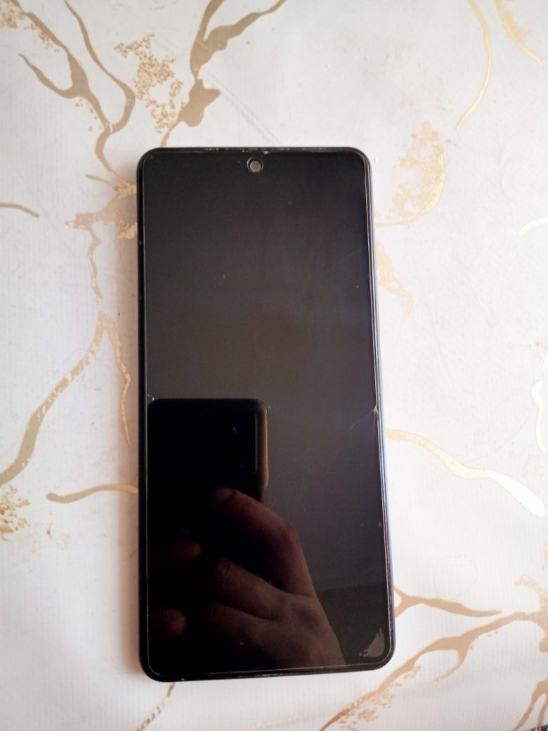 Продам смартфон vivo v27e
