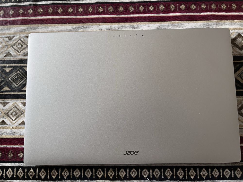 СРОЧНО! Acer Aspire Lite – 8ГБ, SSD256, таза ноут