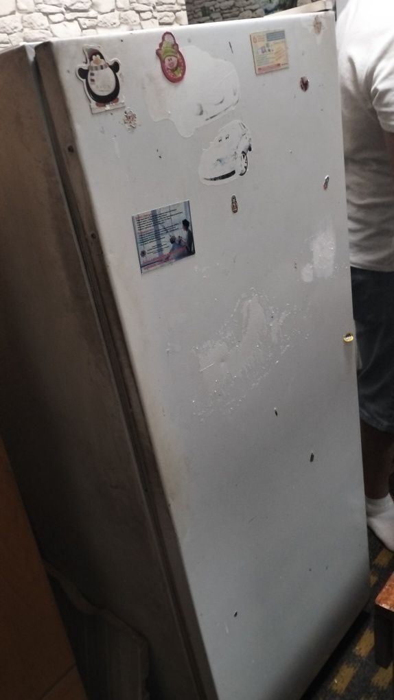 Продается холодильник