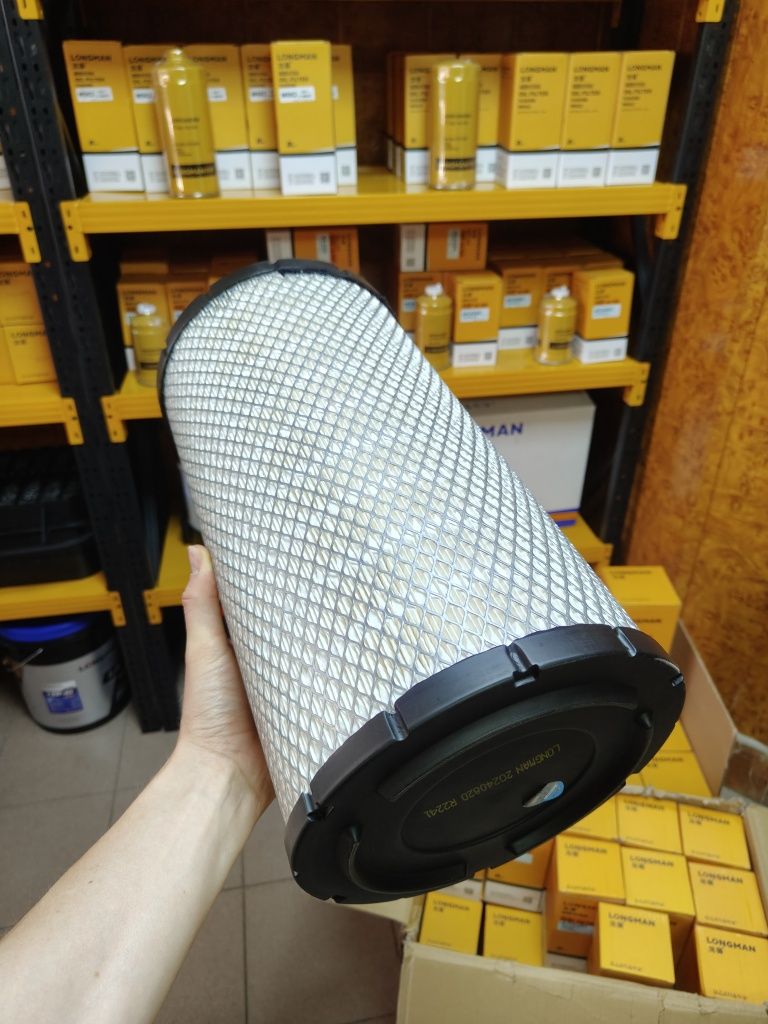 В продаже фильтра на SHAHMAN HOWO XCMG и др