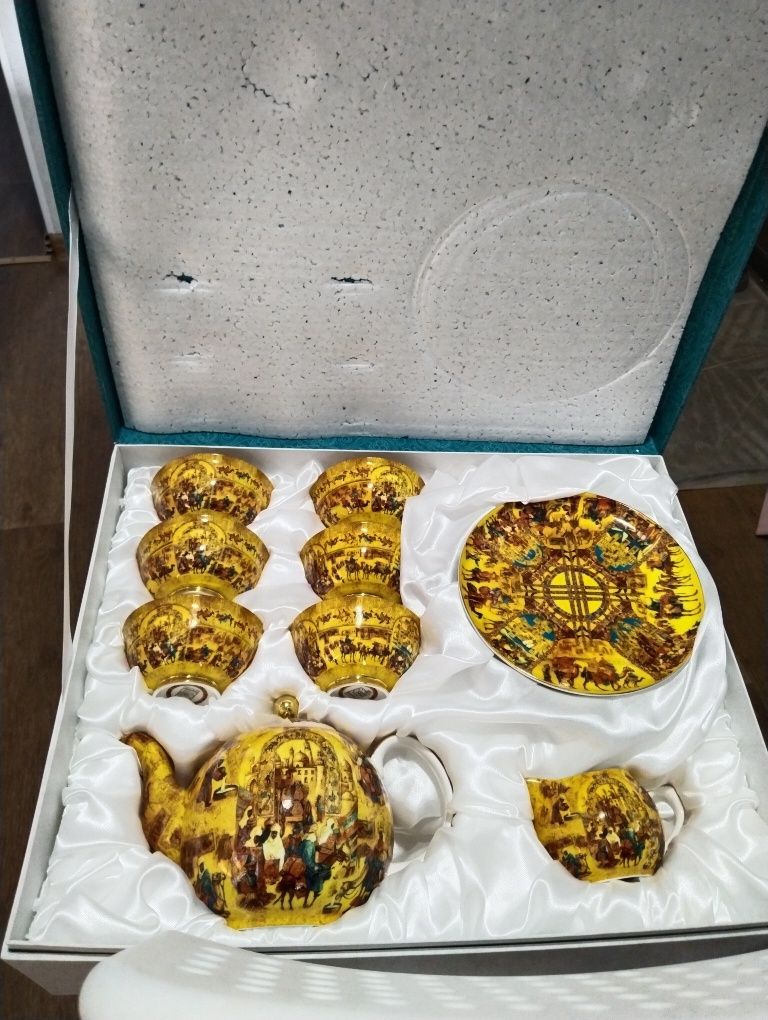 Продам чайный сервиз