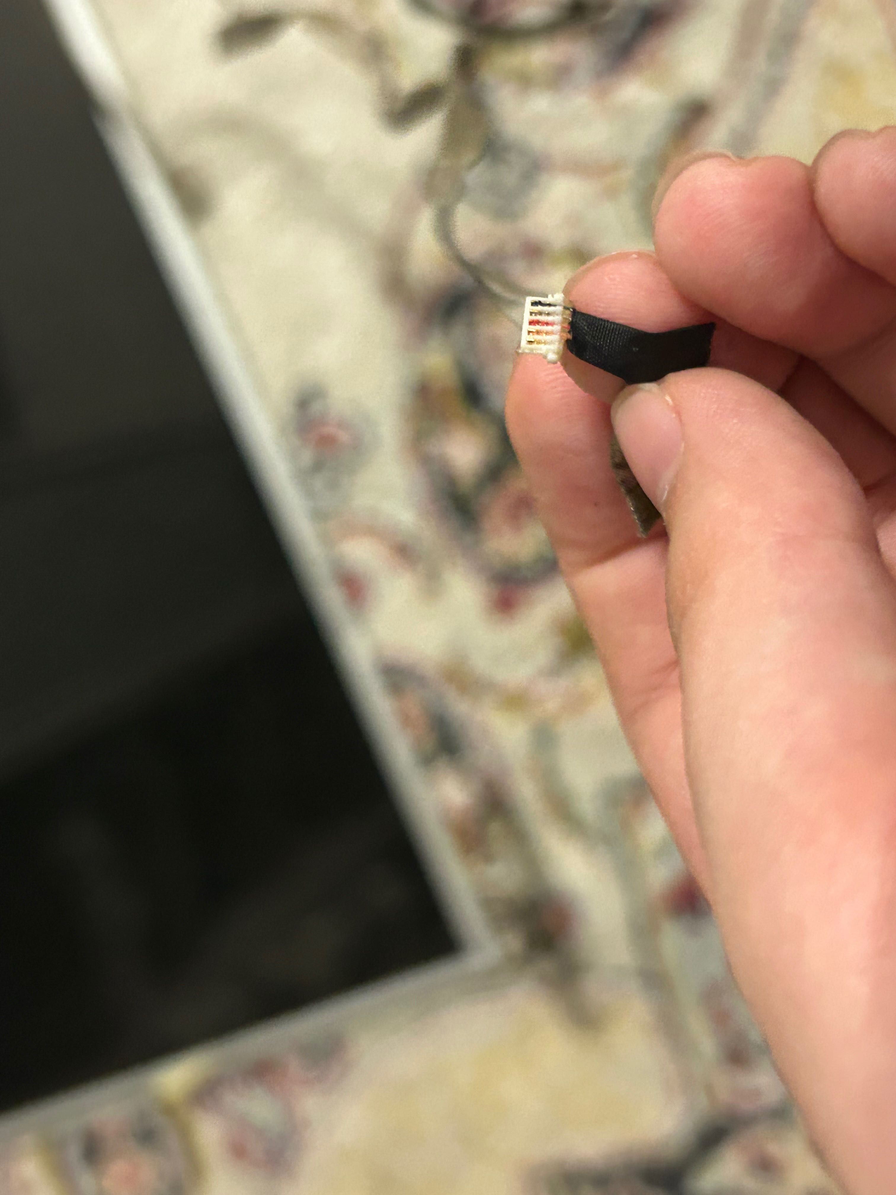 Lenovo IdeaPad G585, запчасти на него
