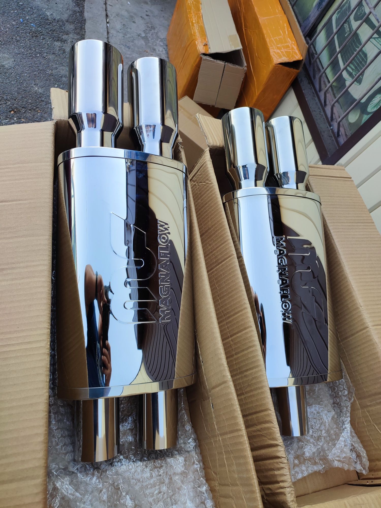 Глушитель банка MagnaFlow
