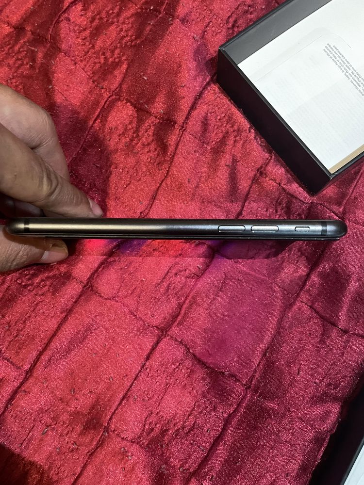 Iphone 8 black 64gb