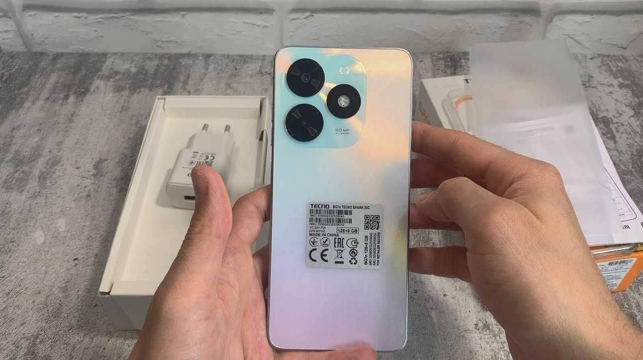 Новинка Tecno SPARK 20C 4/128ГБ NFC стереодинамики новый запечатанный