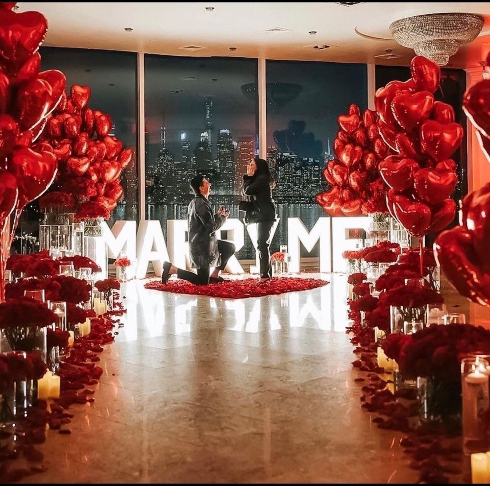 Предложение руки и сердца Marry me Happy birthday