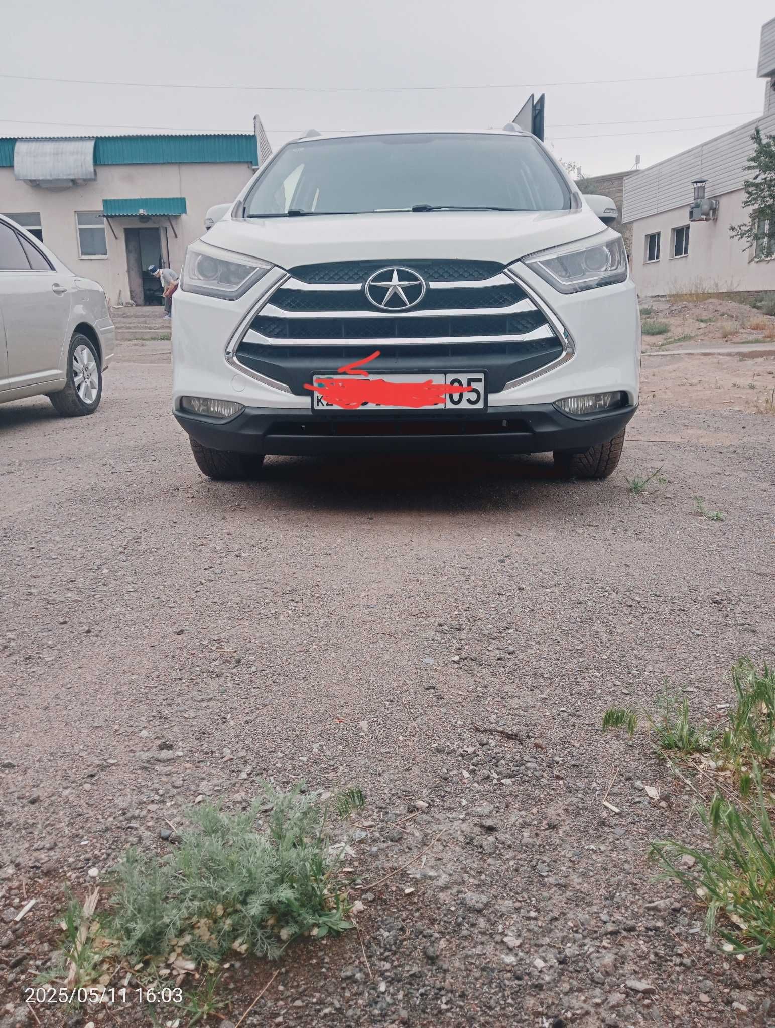 Продам машину jac s3