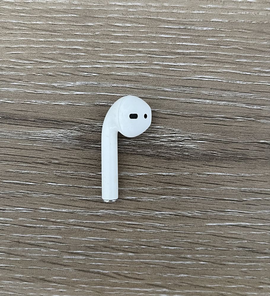 Airpods 2 оригинал левый наушник