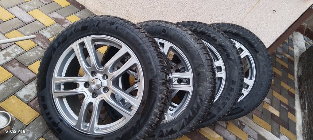 Sailun.235/55r18. Шипы