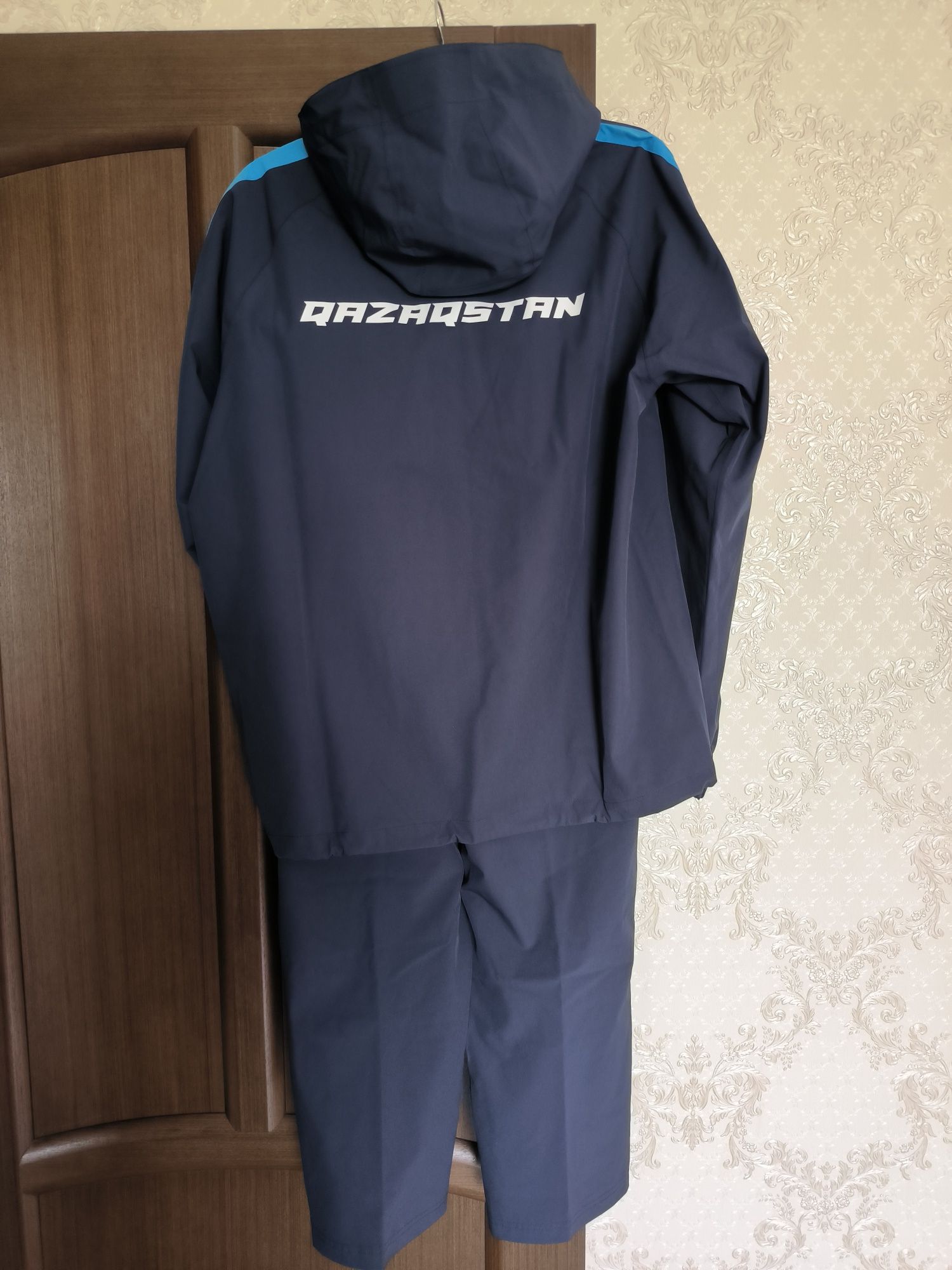 Спортивные костюмы