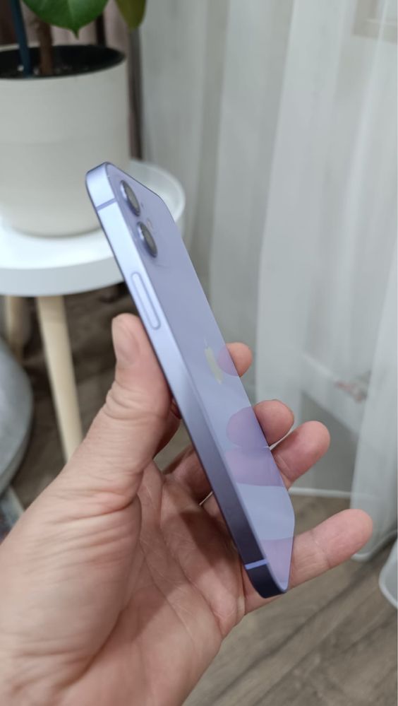 Продам iPhone 12 фиолетовый 128 gb
