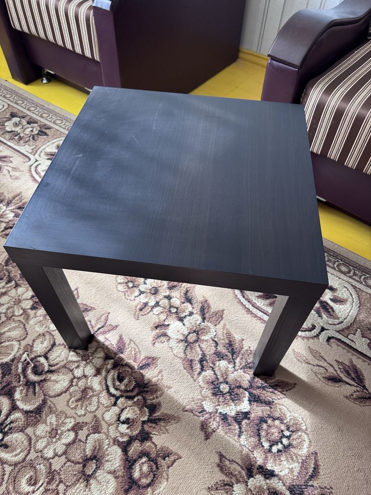 Продам столик ikea