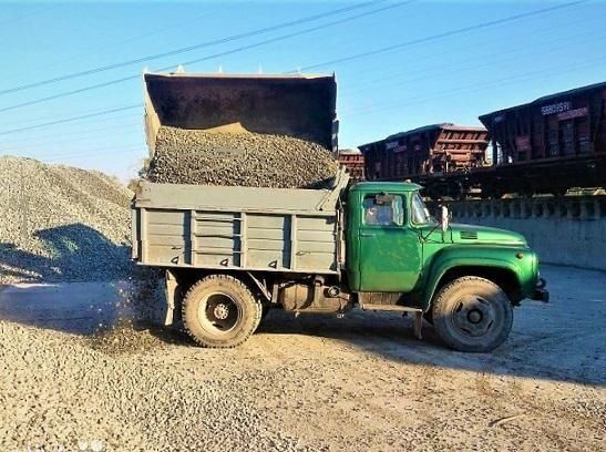 Глина сникерс кирпич вывоз мусор чернозем навоз доставка ЗиЛ 7тонн