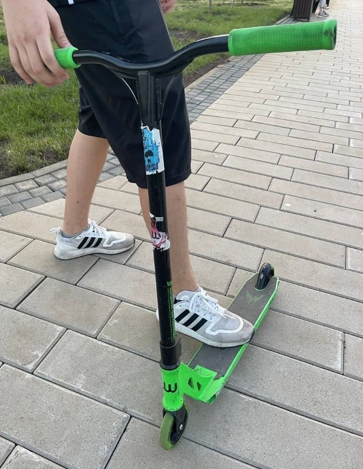 Продам самокат LongWay Summit 2k19 Pro