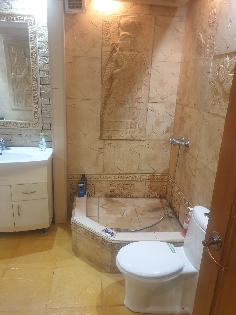 Сдам на длительный срок 2ком/из 4ком/   напротив Цума