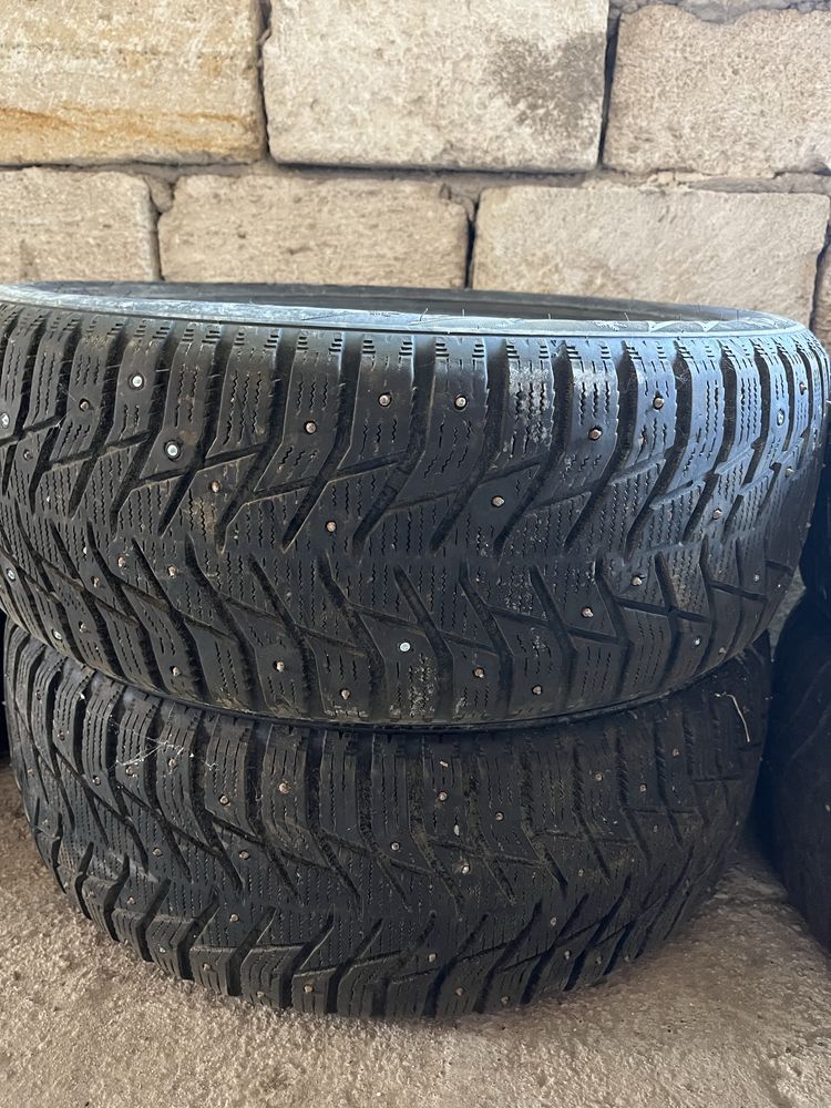Продам щины шипованные R17