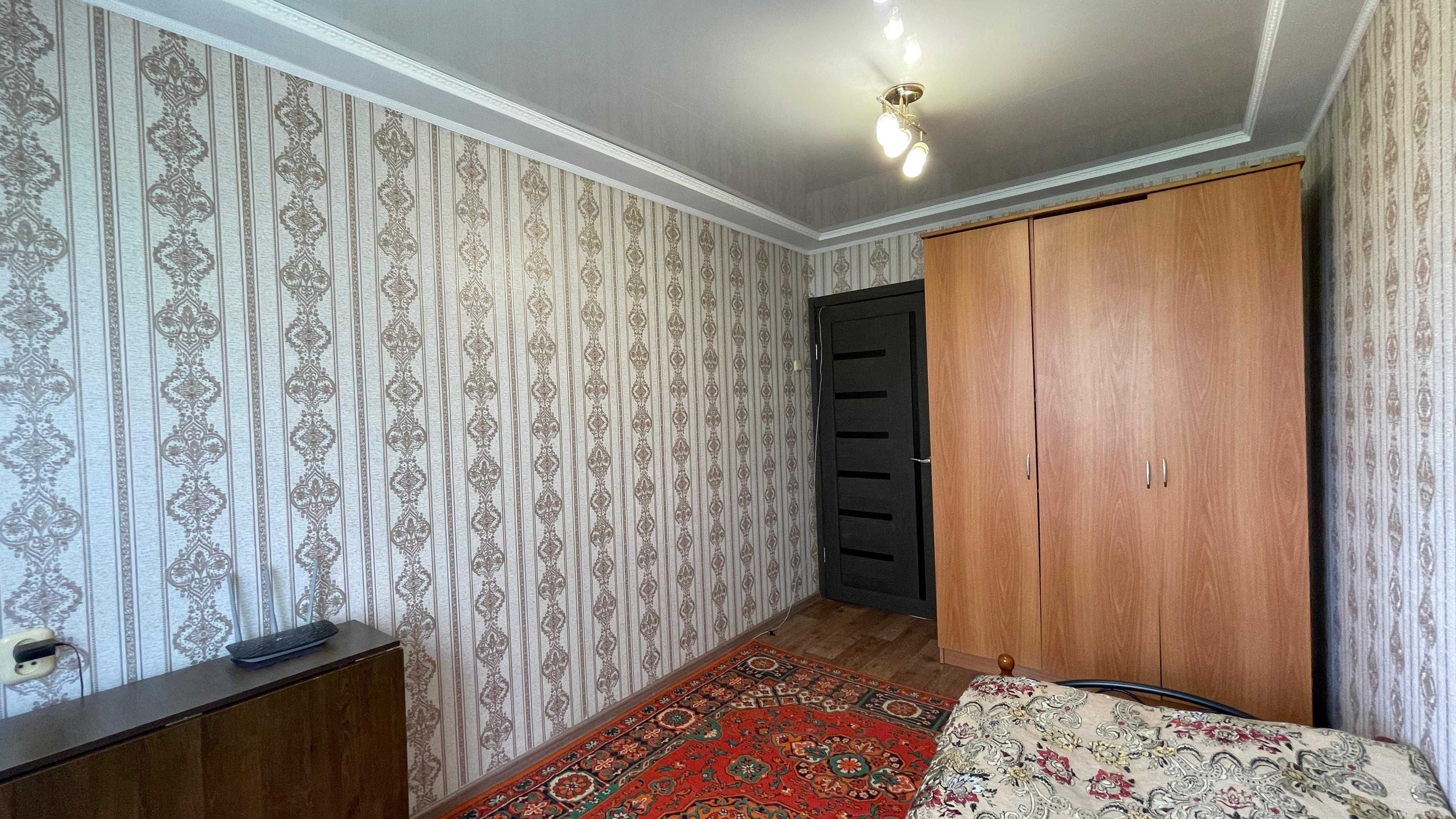 Продам 3-комнатную квартиру 15-микр. Не в залоге!!! С мебелью!!!