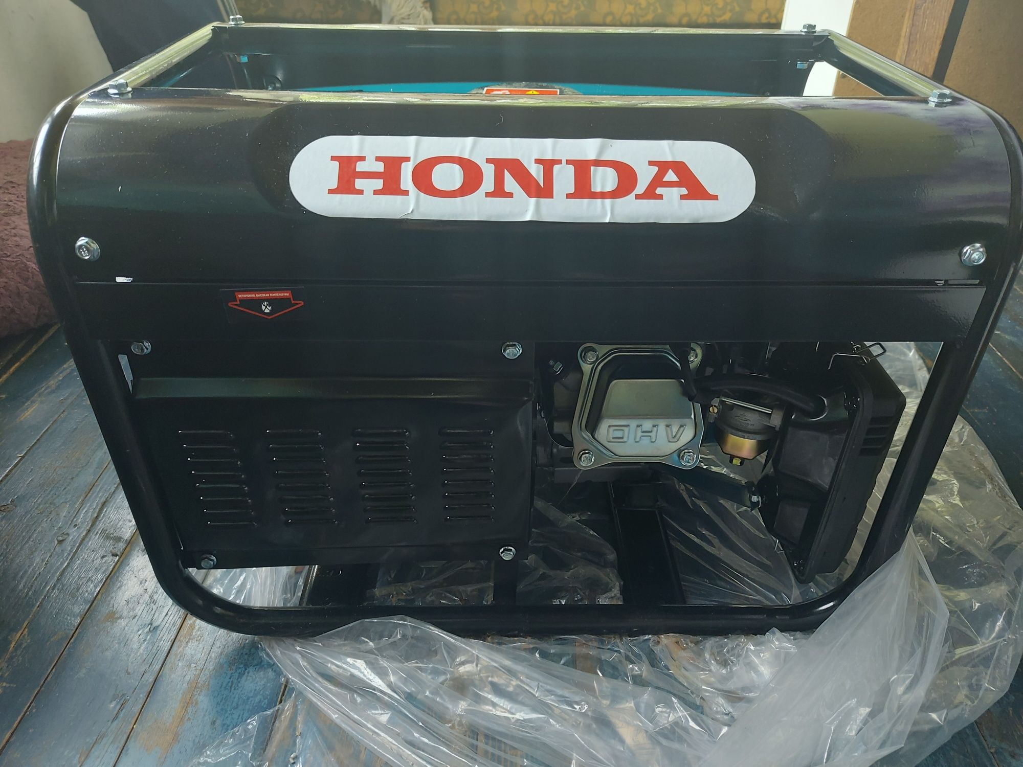 НОВЫЙ Бензиновый электрогенератор Нonda EG 5500