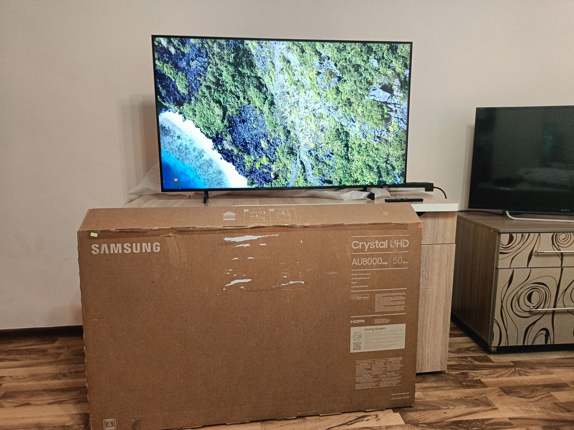 Телевизор смарт TV Samsung 127 диаганаль