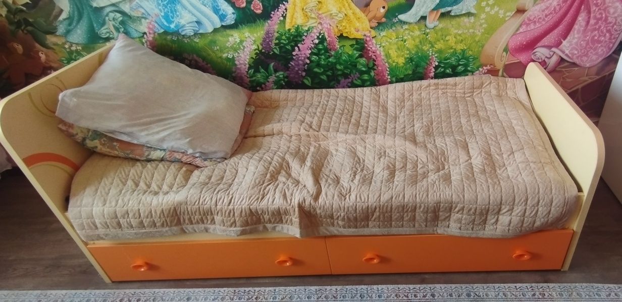 Продается детская гарнитура