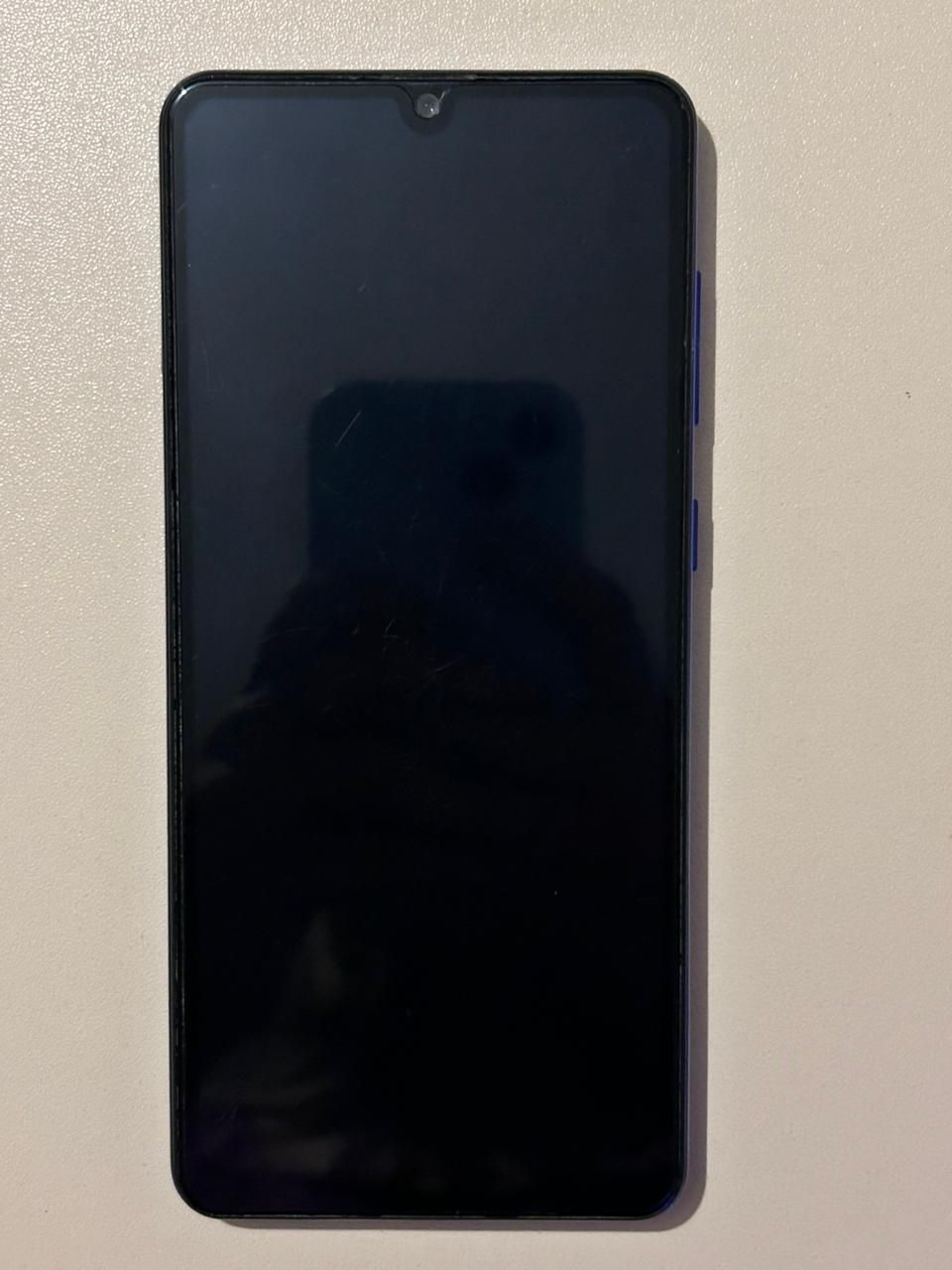 Срочно продаю Samsung A31