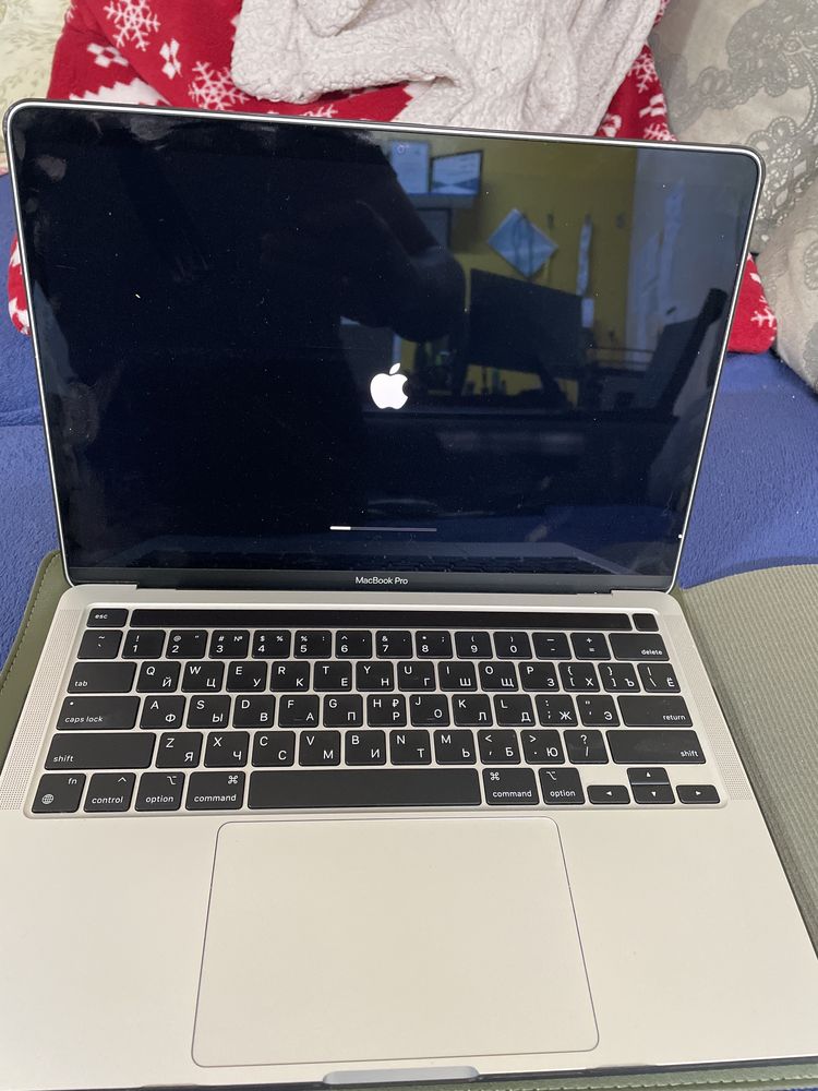 Ноутбук Apple MacBook Pro 13