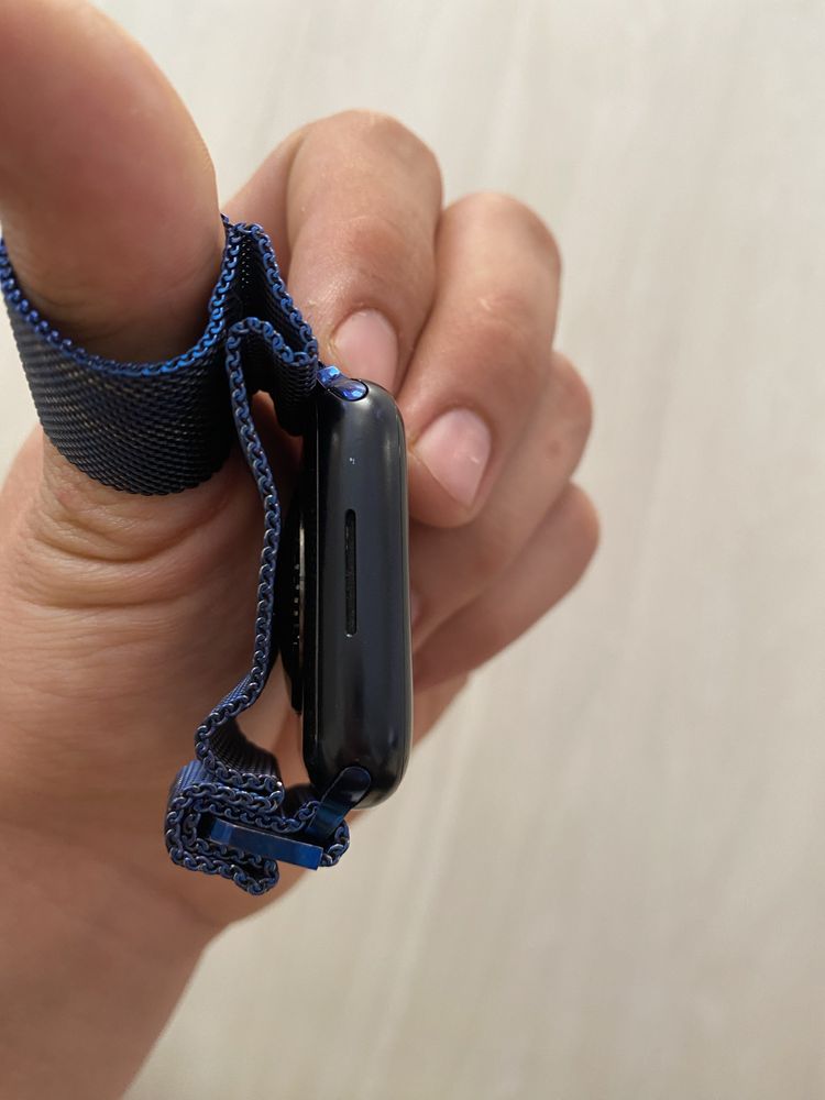 Продам апле ватч 8 серии