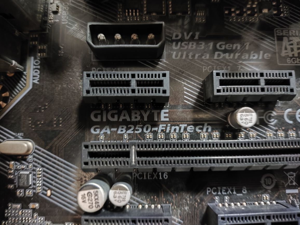 Материнская плата Gigabyte GA-250-FinTech rev. 1.0 на 12 видеокарт