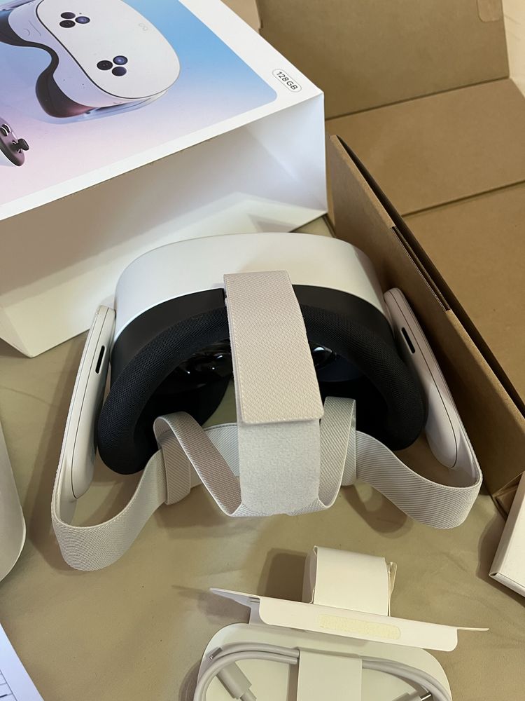 Продам VR meta quest 3s