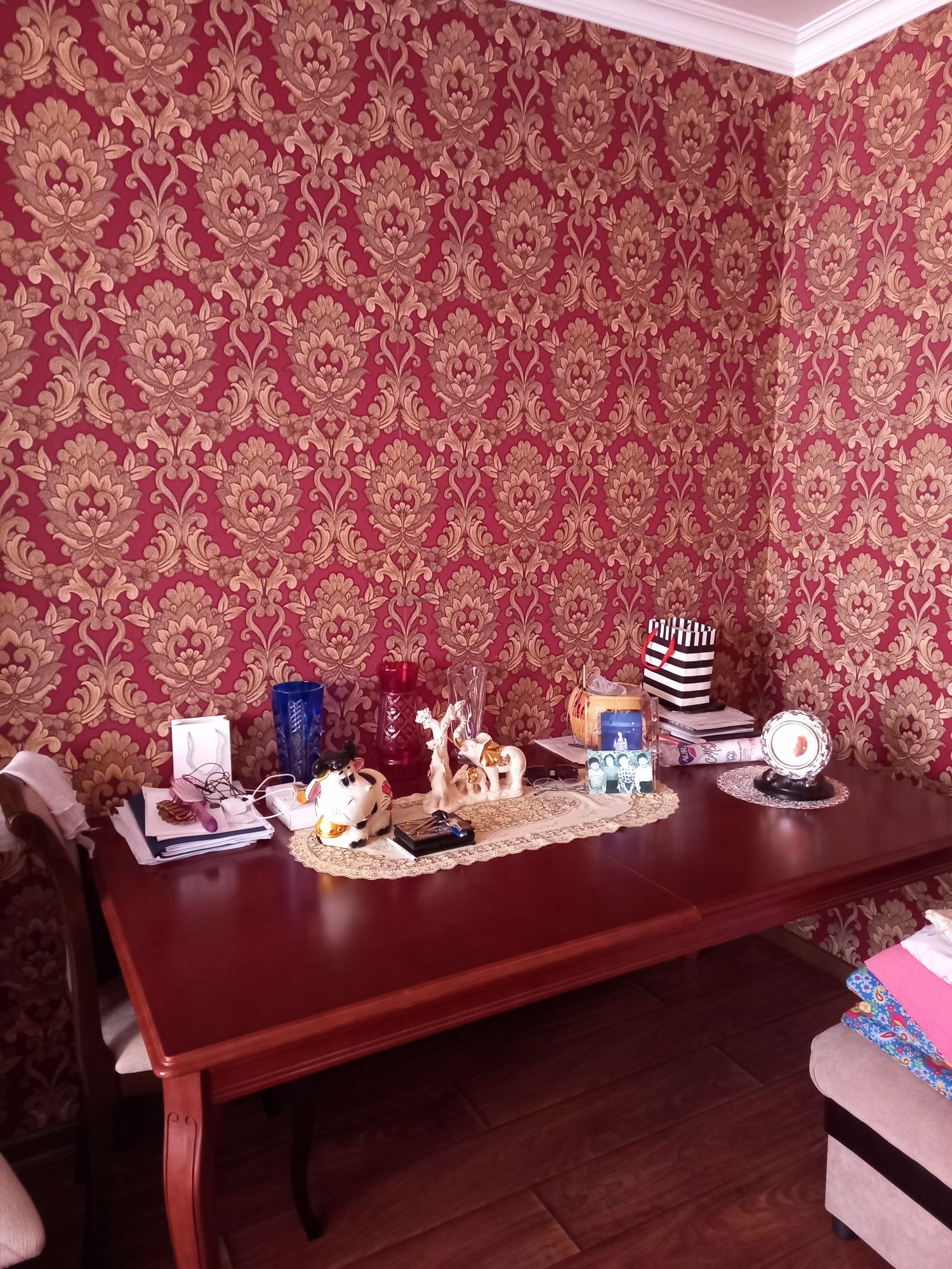 ПРОДАМ ВИТРИНУ для посуды Panamar, Испания