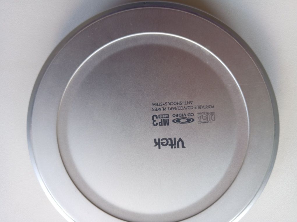 Продам видео CAM 111 для интернета и Муз МР3 плеер, дисковый