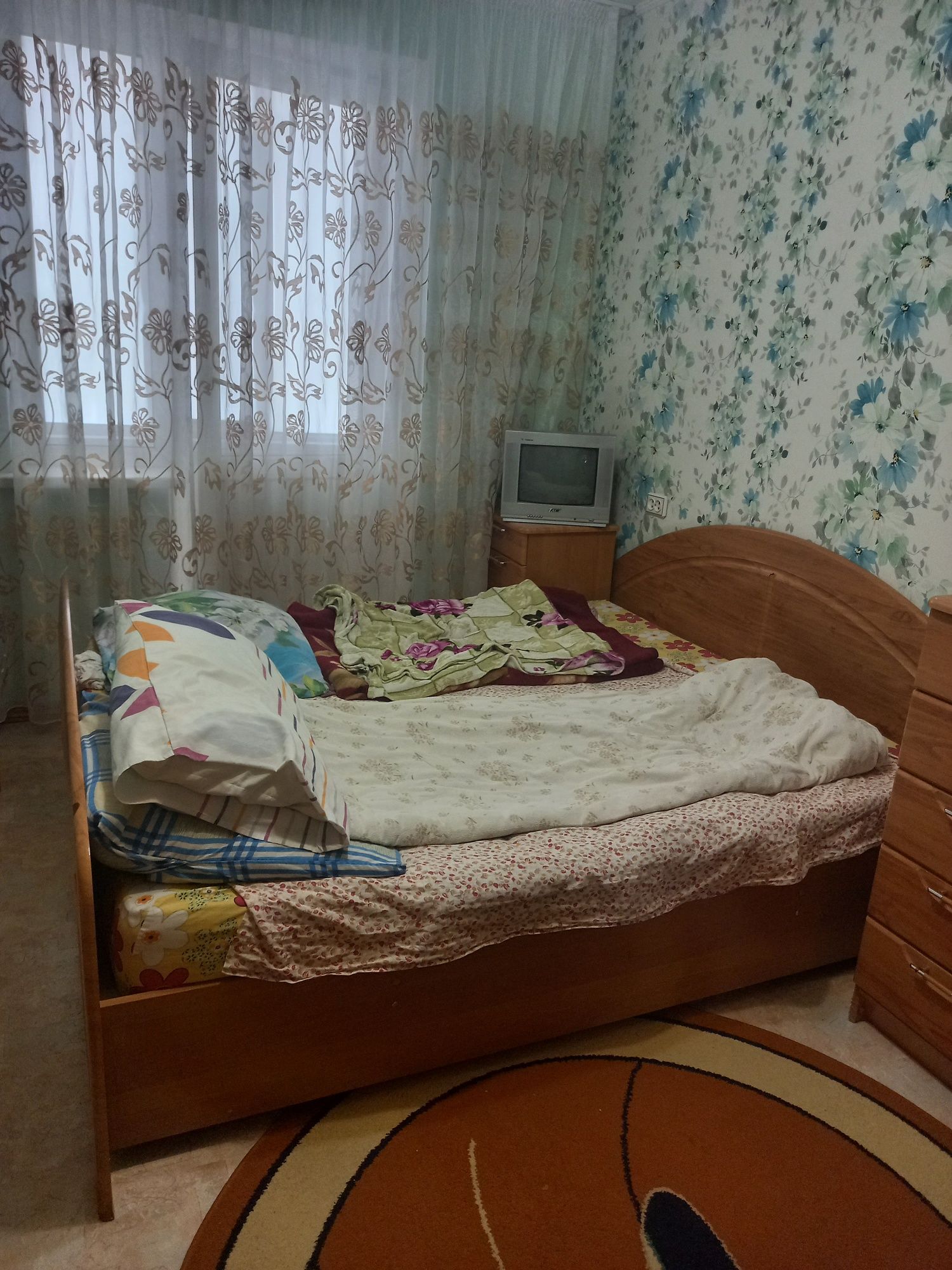 Спальный гарнитур
