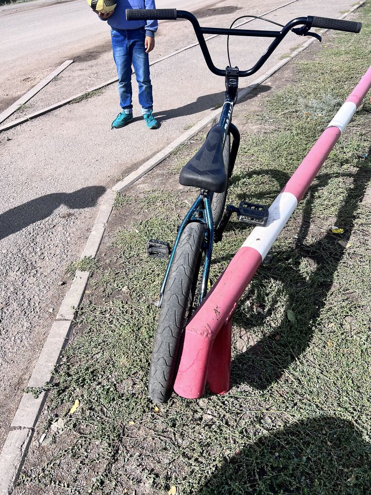 Bmx kink launch