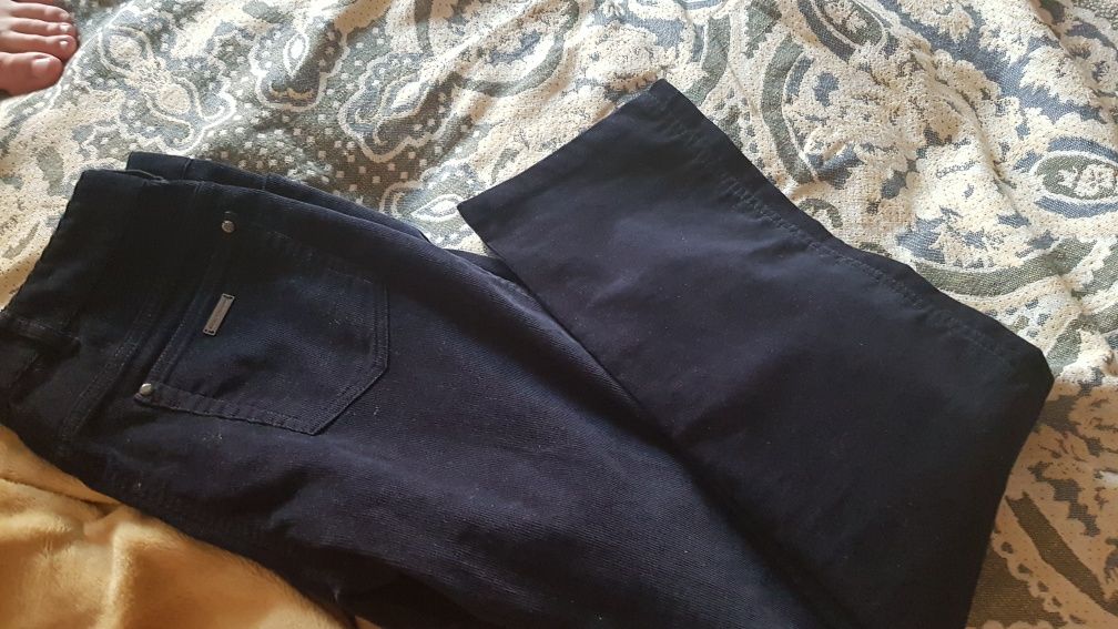 Продам женские  джинсы PAUL SHARK оригинал