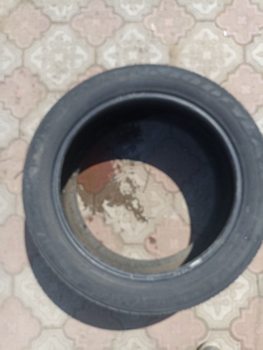 Продам шины 275/45R20 б/у