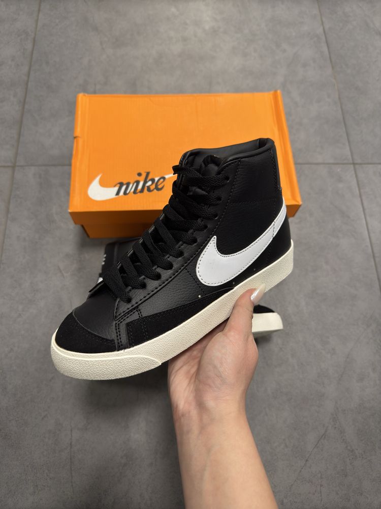 Nike Blazer Mid 77 черный
