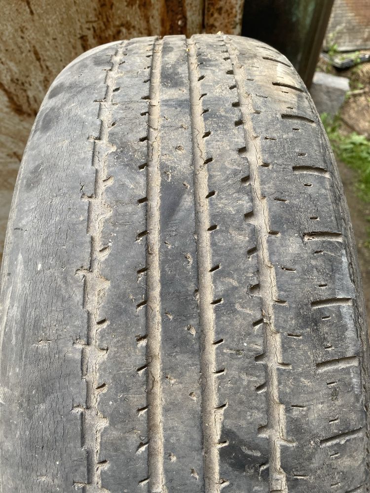 Шины 235*65*R17 зимние