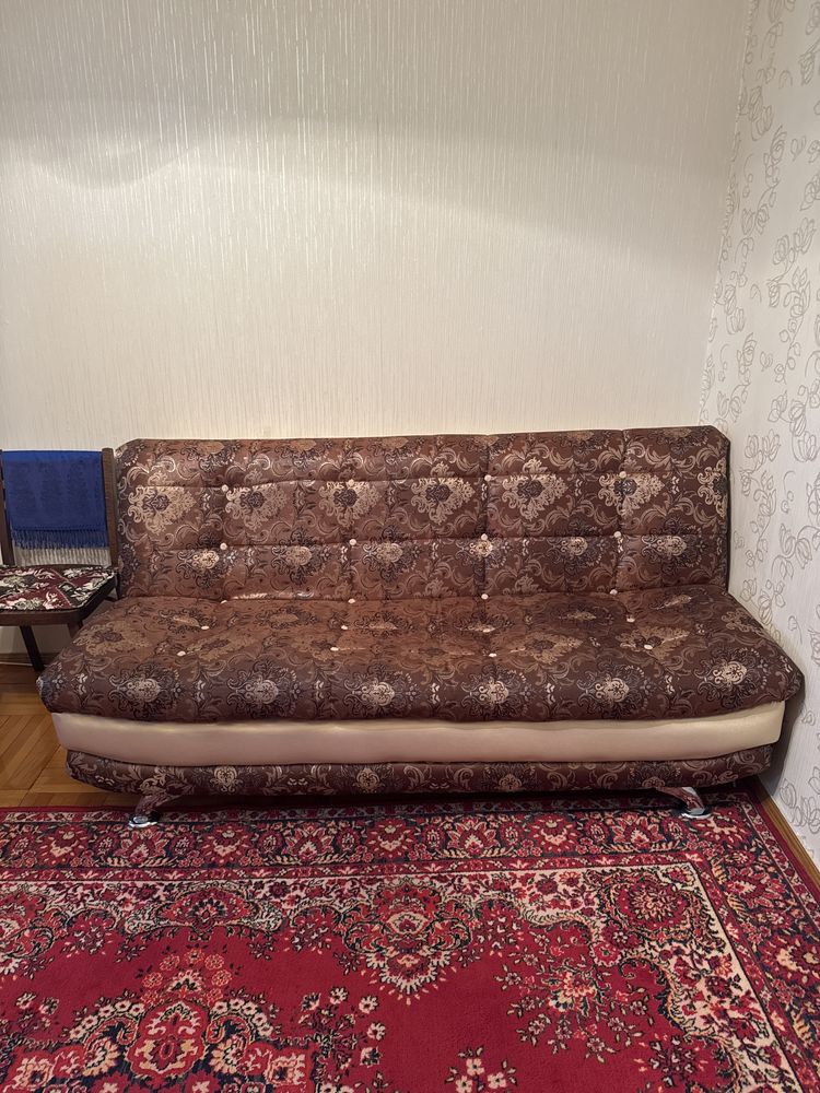 Диван и два кресла