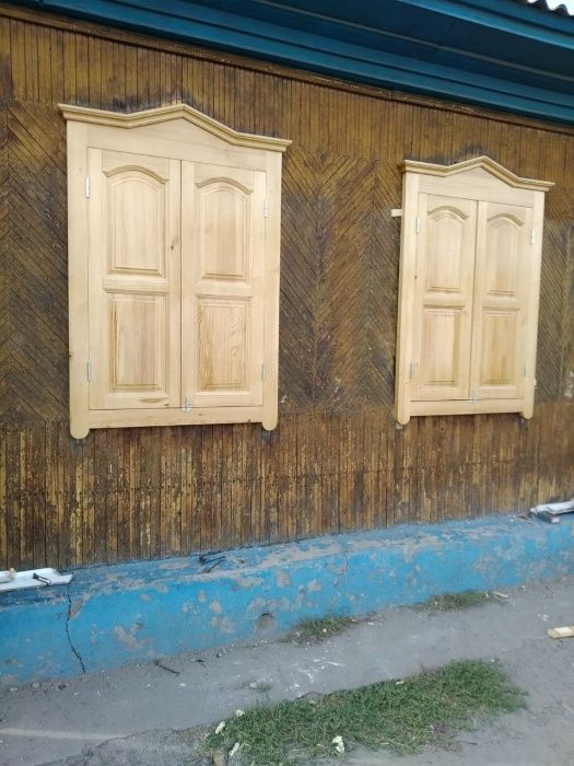 Деревянные окна, ставни