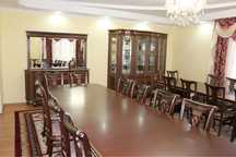 Витрина, стол, стулья, зеркало от ПАЛЕРМО